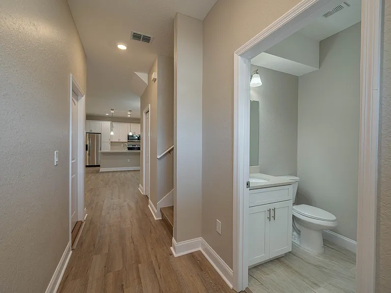 1029 Oak Hammock Dr #1 — Photo 3