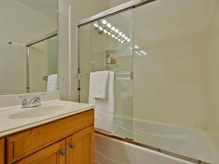 2586 Baton Rouge Dr — Photo 7