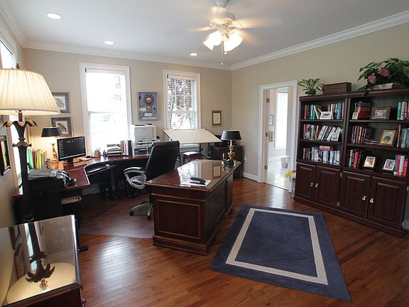5th image of 2912 Amesbury Drive Windsor Pl