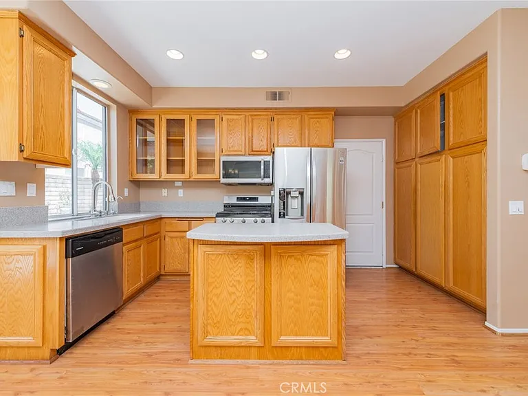 1511 Kinsler Ct — Photo 12