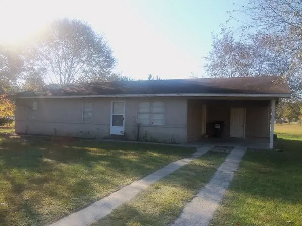 507 Giddens Dr, Nashville, GA 31639