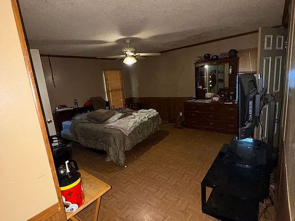 233 Rawhide Rd
