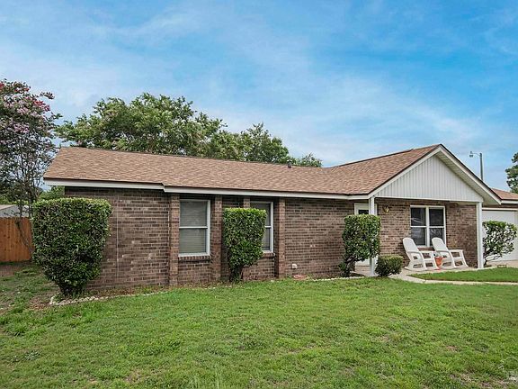 2nd image of 5711 Graymont Ln