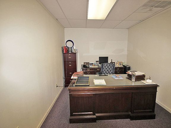 5th image of 2908 Hessmer Ave