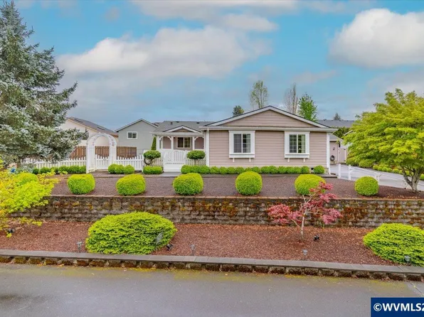 3427 Lake Vanessa Cir NW, Salem, OR 97304