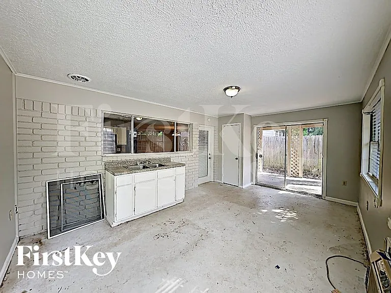 9311 Wallingham Dr — Photo 9