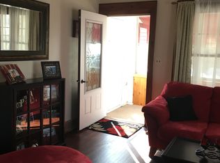 988 N Booth St, Dubuque, IA 52001