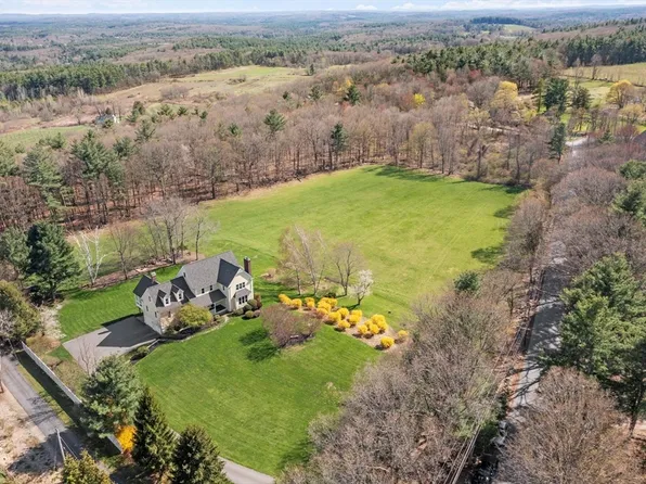 210 Old Littleton Rd, Harvard, MA 01451