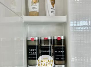 50 Roydon Rd #1, New Haven, CT 06511