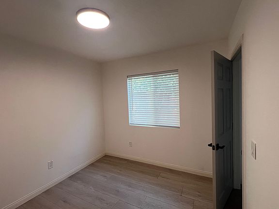 2nd image of 5319 Lincoln Ave