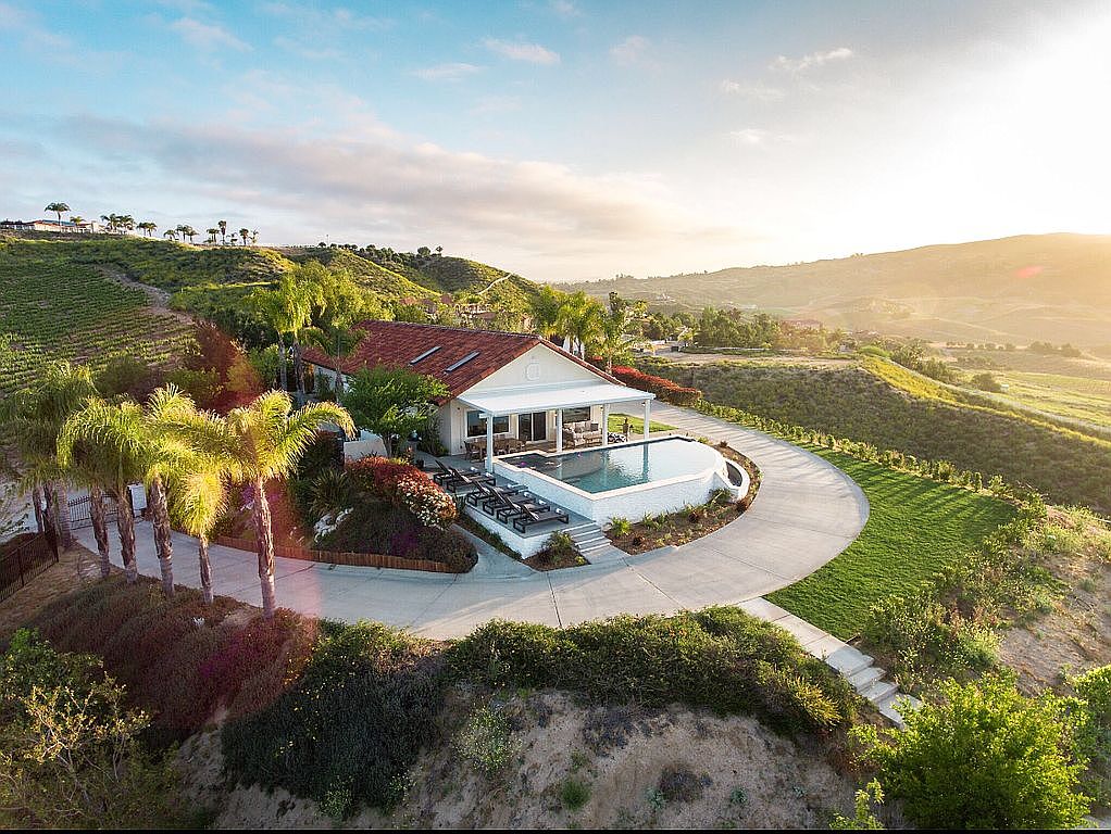 To only  36651 Avenida Verde, Temecula, CA 92592 | Zillow