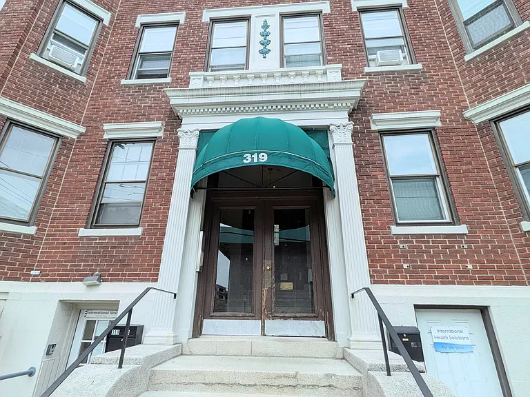319 Allston St #3 — Photo 7