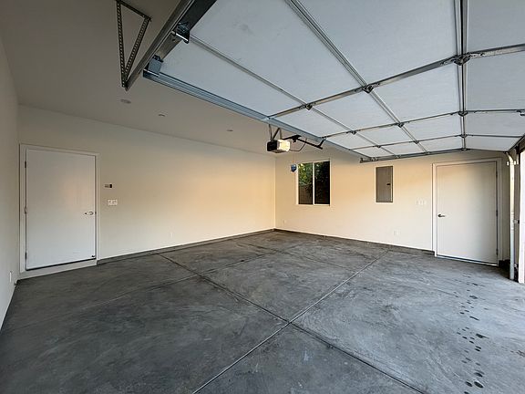 4th image of 9128 1/2 W Duarte Rd #9128-1/2