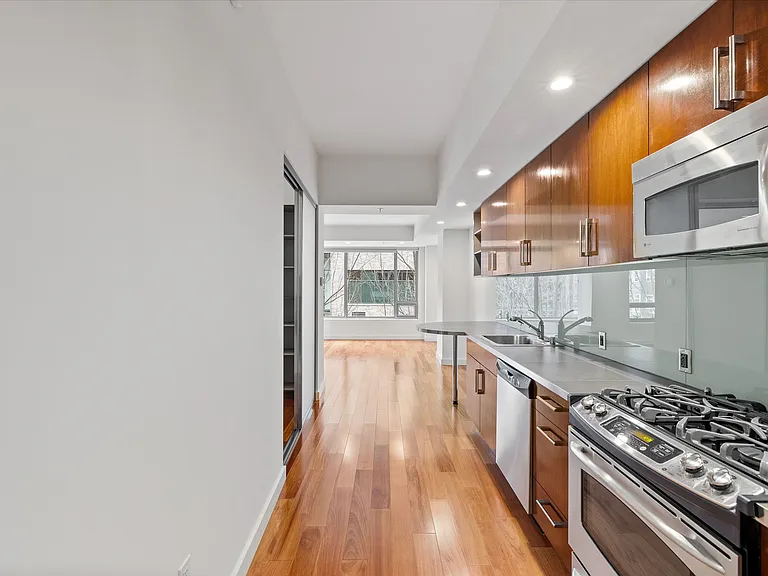 910 Lenora St #S304 — Photo 17