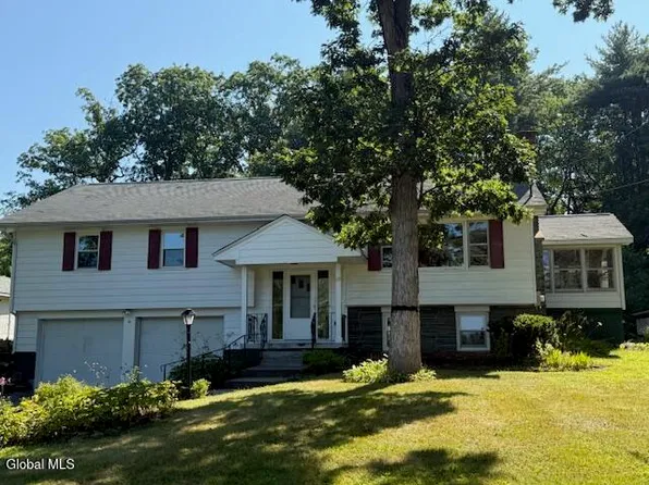 20 Bruce Drive, Glenville, NY 12008