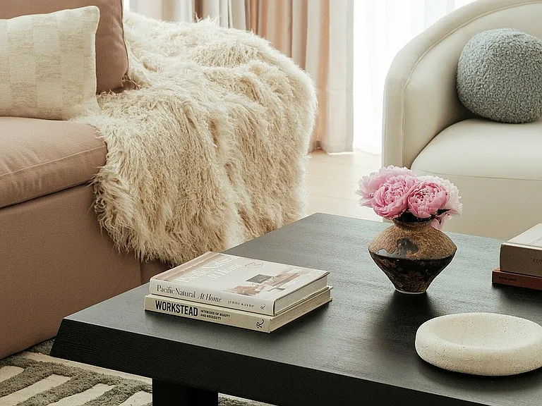 Furnished Apartment in Hollywood, LA _ Lorena Darquea