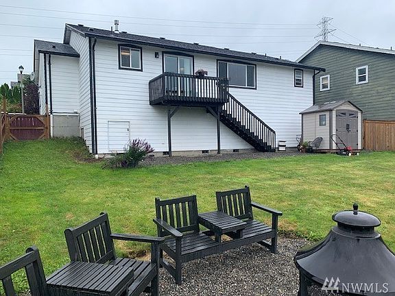 2nd image of 1333 Cascadia Dr