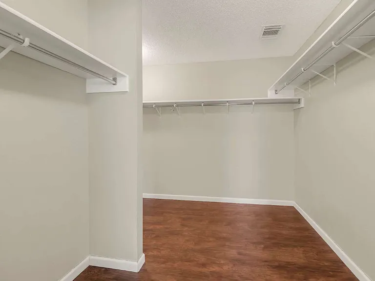 5923 Walnut Mill Dr — Photo 25