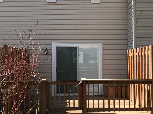 857 Woodgate Dr #119, Vadnais Heights, MN 55127