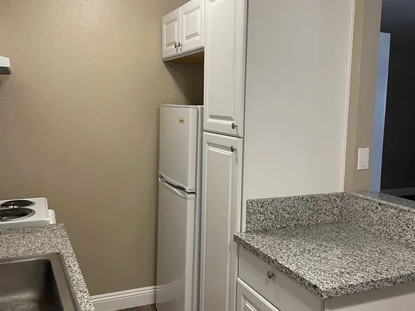 Lakeside Village, 3515 Lakeside Dr #1170-203, Reno, NV 89509