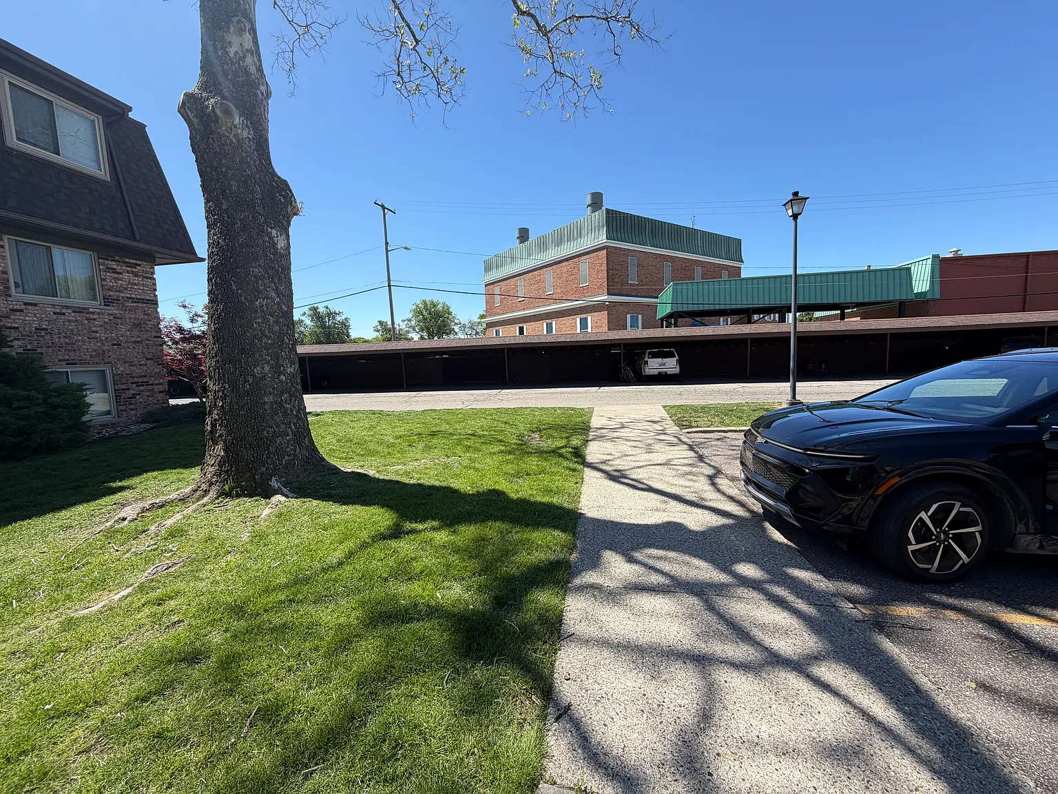 1 bed, 750 sqft, $1,050 — Photo 4