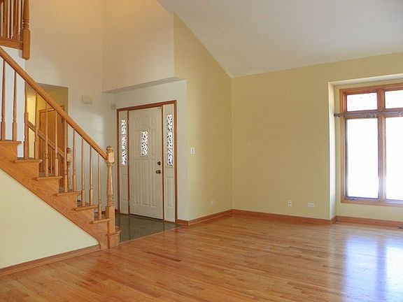 5th image of 9837 S Trumbull Ave