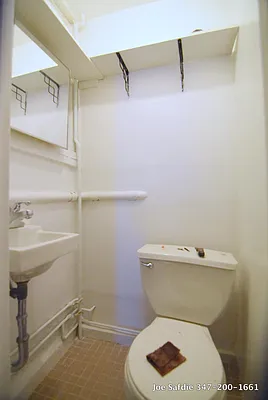 Rented by Safdie Realty Group | media 19