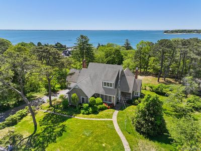 6 Huckleberry Lane E, Hampton Bays, NY, 11946