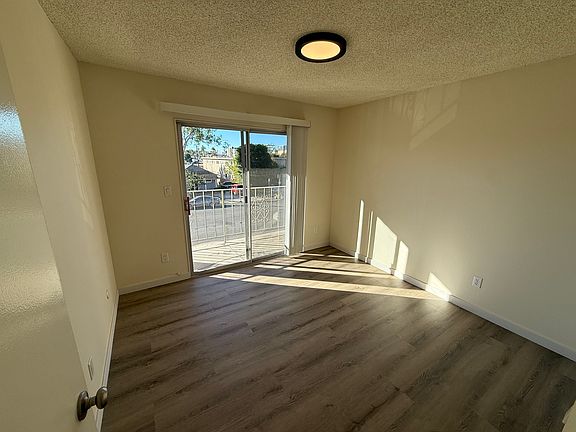 5th image of 4151 Mississippi St APT 7
