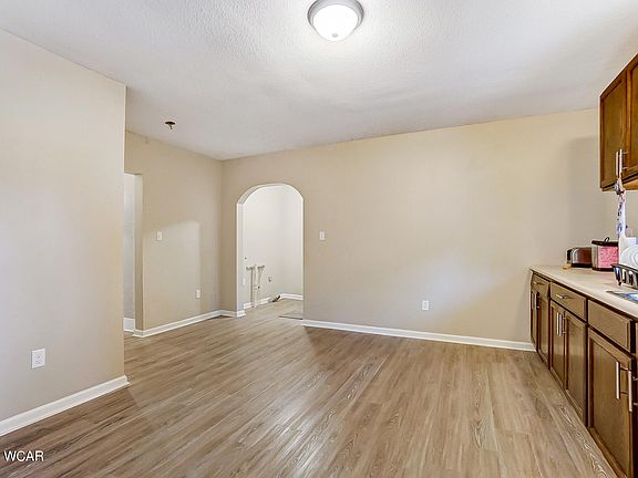 5th image of 701 W Wayne St #701/703