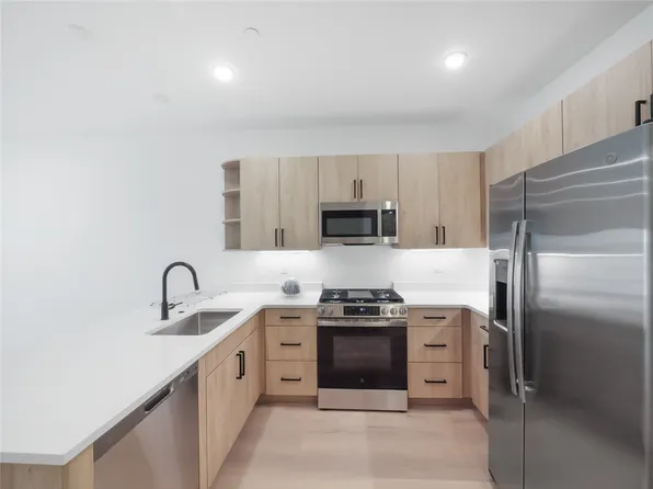 740 Blue River Parkway UNIT E11, Silverthorne, CO 80498