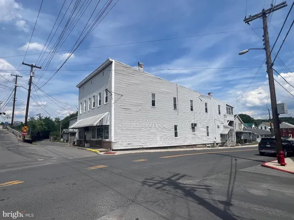 92 Mineral St, Ridgeley, WV 26753