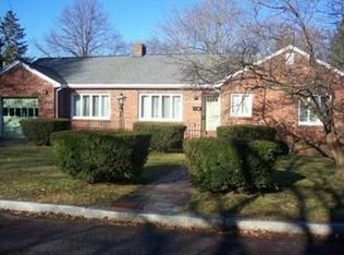 8 Royalston Ave, Winchester, MA 01890