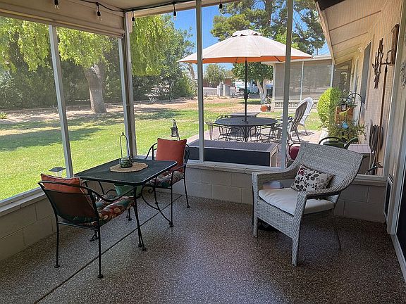 screened back patio