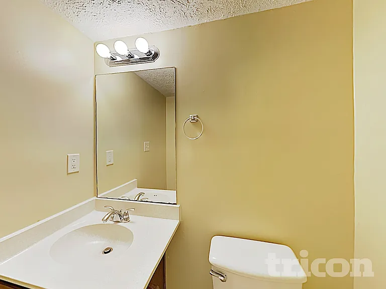 9734 Dixon Industrial Blvd — Photo 13