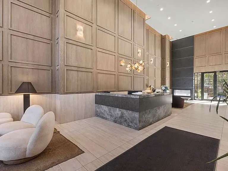 262 9th St #Penthouse 902 — Photo 36