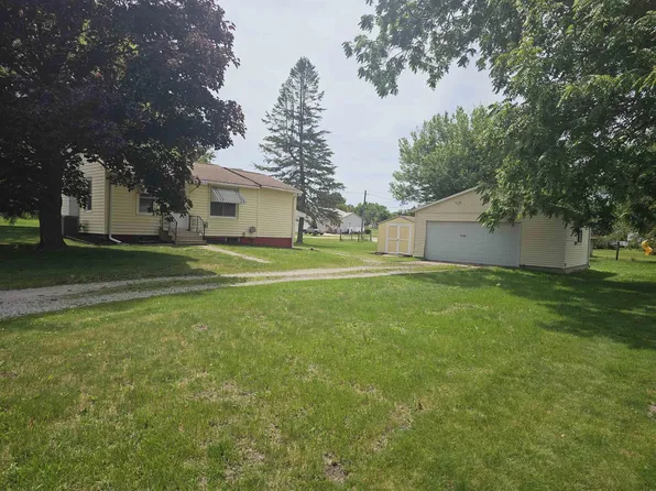 1240 Calhoun St, Waterloo, IA 50707