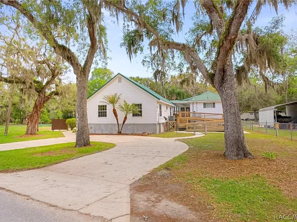 5447 S Boulevard Dr, Homosassa, FL 34448