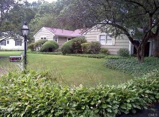 5 Mill Brook Dr, Norwalk, CT 06851