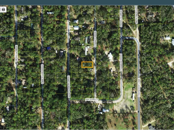 22 Stanley Dr, Crawfordville, FL 32327