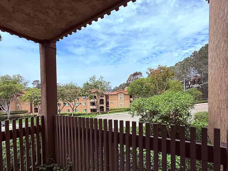 8581 Villa La Jolla Dr #A — Photo 24