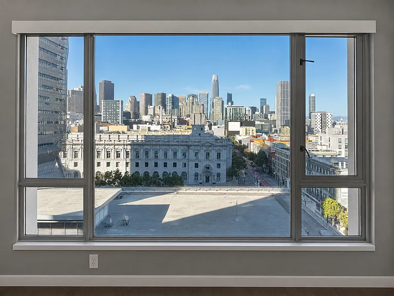 1160 Mission St #904 — Photo 2