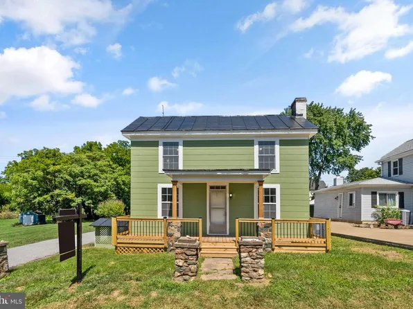 331 E G St, Purcellville, VA 20132