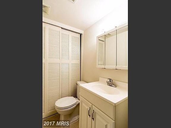 3rd image of 9776 Bragg Ln