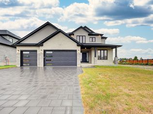 161 McLeod St, North Middlesex, ON N0M2K0