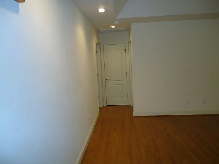 105 Mariners Cir — Photo 25