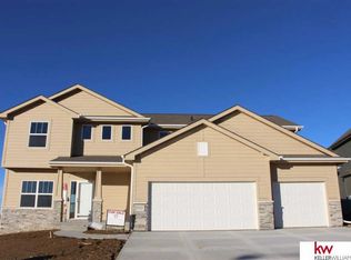 7429 N 170th St, Bennington, NE 68007