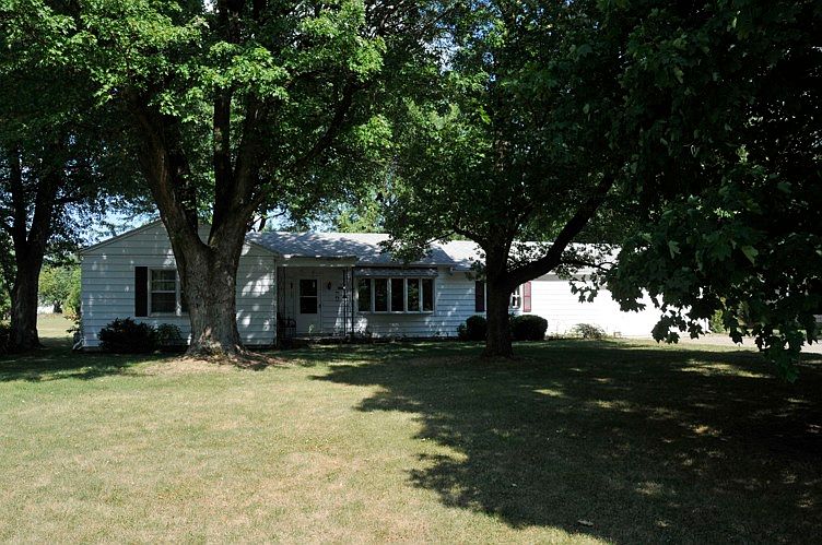1st image of 2192 Oxmoor Dr
