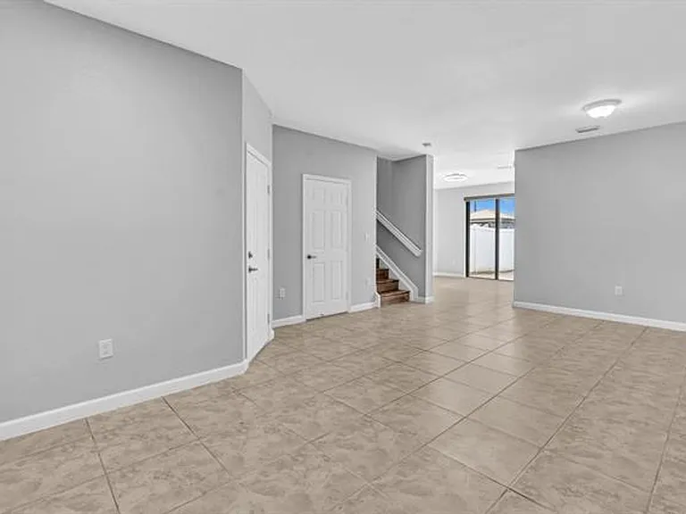 3320 W 90th St #Townhouse 3320 — Photo 2