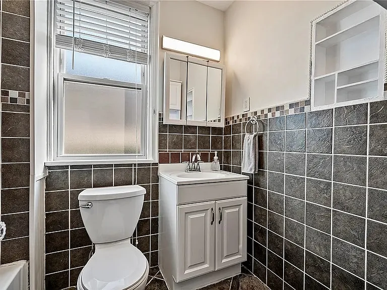 3059 Texas Ave — Photo 10